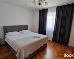 Tüm Ev/Apart Daire Mirjana Apartment (Vodice, Hırvatistan)