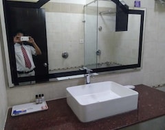 Hotel Rudra Continental (Rudrapur, India)
