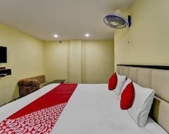 Khách sạn OYO Flagship Hotel Vibrant Satsang Chowk (Deoghar, Ấn Độ)