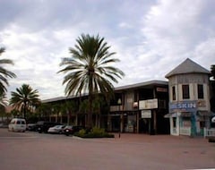 Khách sạn Oasis Palms Resort (Đảo Treasure, Hoa Kỳ)