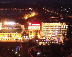 Hotel Phoenix Resort Bac Ninh (Bac Ninh, Vietnam)