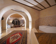 Otel Karlik Cave Suite Cappadocia (Uçhisar, Türkiye)