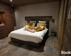 Bed & Breakfast Chambres D Hotes Avec Piscine , Jaccuzi Et Hammam (St. Etienne, Francuska)