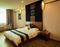 Khách sạn Hongzhi Hotel (Xingren, Trung Quốc)