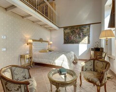 Hotel Villa Santanastasio Luxury Holiday Accommodation (Volterra, Italy)
