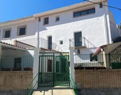 Toàn bộ căn nhà/căn hộ Agradable Casa En Un Pequeño Pueblo De La Rioja (Cervera del Río Alhama, Tây Ban Nha)