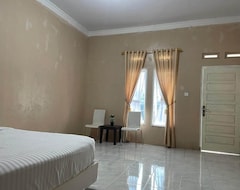 Khách sạn Oyo 93033 Mutiara Homestay Syariah (Lima Puluh Kota, Indonesia)