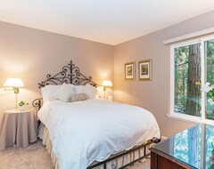 Toàn bộ căn nhà/căn hộ 51 Mountain Shadows - 2 Bedroom Condo With Pool (Incline Village, Hoa Kỳ)