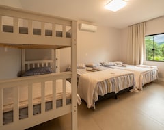 Entire House / Apartment Casa De Campo Aconchegante Com Muitas Comodidades Na Estrada Bonita (Garuva, Brazil)