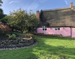 Cijela kuća/apartman Orchard Cottage - Four Bedroom Cottage, Sleeps 8 (Newlyn, Ujedinjeno Kraljevstvo)