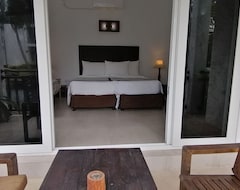 Otel Amaluna Resorts (Negombo, Sirilanka)