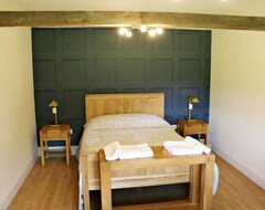 Hele huset/lejligheden Merchant Lodge - Luxury Stay With Hot Tub, Fire-pit, 2 Acres Of Private Garden (Banham, Storbritannien)