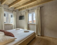 Koko talo/asunto Holiday House Pula For 1 - 16 Persons With 7 Bedrooms - Holiday House (Premantura, Kroatia)