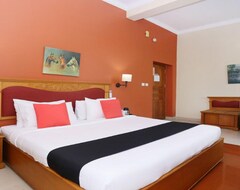 Hotel Club 7 (Aranmula, India)