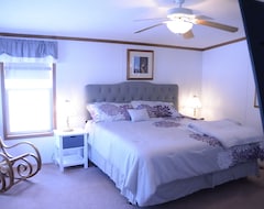 Entire House / Apartment A Perfect Vacation Awaits! (Moose Lake, USA)