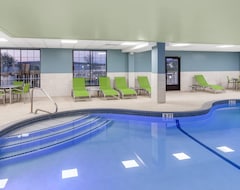 Holiday Inn Express Hotel & Suites Providence-Woonsocket, An Ihg Hotel (Woonsocket, USA)