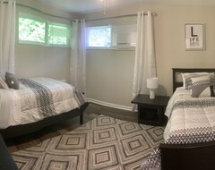 Toàn bộ căn nhà/căn hộ Updated Cozy 2 Bedroom Apt- Centrally Located (Reading, Hoa Kỳ)
