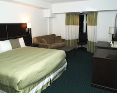 Hotel Quality  And Conference Centre (Niagara Falls, Canada)