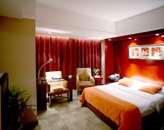 Yixing International Hotel (Yixing, Çin)