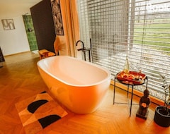 Casa/apartamento entero Der Schwarzbau - Luxus Ferienhaus Mit Pool Und Sauna (Runding, Alemania)