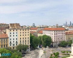 Tüm Ev/Apart Daire Panoramic Luxury Penthouse 6 People (Milano, İtalya)