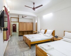 Sri Aarvee Hotels (Coimbatore, India)