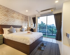 Hotel Q Space Residence (Bangkok, Thailand)