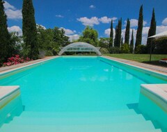 Toàn bộ căn nhà/căn hộ Stunning Villa With Private Swimming Pool In Hilly Surroundings In Umbria (San Venanzo, Ý)