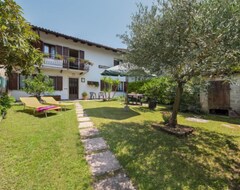 Toàn bộ căn nhà/căn hộ Vacation Home Il Castelliere In Rive Darcano - 6 Persons, 2 Bedrooms (Rive d'Arcano, Ý)