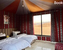 Khách sạn Hashem Desert Camp (Wadi Rum, Jordan)