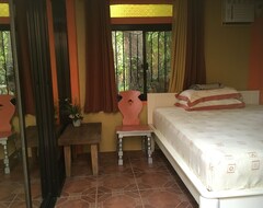 Cijela kuća/apartman Family Room For 7 Pax W/ 2 Bedrooms, 2 T&b, 2 Queen Size And 1 Single Bed W/ Private Sala (Silang, Filipini)