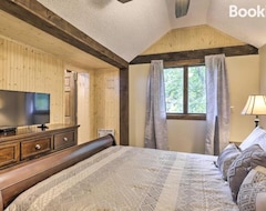 Toàn bộ căn nhà/căn hộ Private Guest Cabin With Deck And Mountain Views! (Uncasville, Hoa Kỳ)