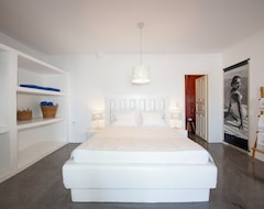 Hotel Anixi Lounge Suites - Adults Only (Mykonos-Town, Greece)