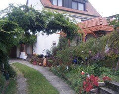 Koko talo/asunto Gemütliches Domizil (65qm) Mit Eigener Bestuhlter Terrasse (Bayreuth, Saksa)