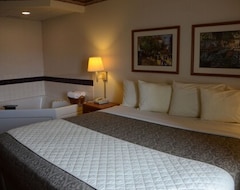 Hotel FairBridge Inn & Suites (Thorp, USA)
