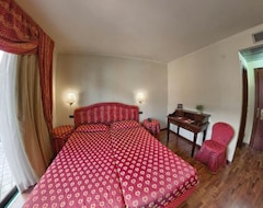 Admiral Hotel Villa Erme (Desenzano del Garda, Italien)
