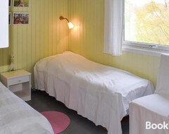 Toàn bộ căn nhà/căn hộ Amazing Home In Kjpmannskjr With Wifi And 3 Bedrooms (Nøtterøy, Na Uy)