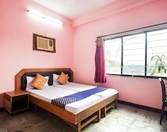 Khách sạn SPOT ON 63268 New Hotel Samrat (Durgapur, Ấn Độ)