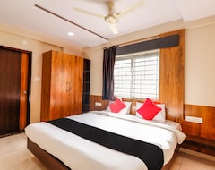 Khách sạn Capital O 62363 N R Residency (Bengaluru, Ấn Độ)