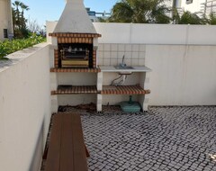 Cijela kuća/apartman Stunning 3 Bed Townhouse, 5min Walk From The Beach. (Monte Gordo, Portugal)