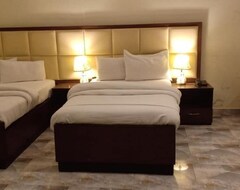 Hotel S.r. Lounge (Multan, Pakistan)