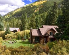 Toàn bộ căn nhà/căn hộ New! Blue River Alpine Escape W/ Mountain Views! (Dillon, Hoa Kỳ)