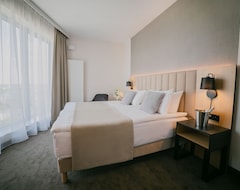 Khách sạn V Hotel Warsaw (Vacsava, Ba Lan)