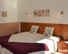 Bed & Breakfast Villa Praia (Castanheira de Pera, Portugal)