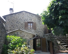 Toàn bộ căn nhà/căn hộ Charming Little House With Character (Vion, Pháp)