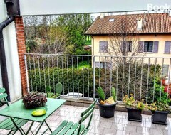 Toàn bộ căn nhà/căn hộ Les Maisons Des Fleurs (Reggio Emilia, Ý)