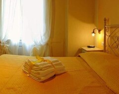 Hotel Bed & Breakfast Viziottavo (Castiglion Fiorentino, Italy)