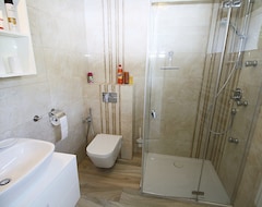 Hele huset/lejligheden 80m2 Flat, 2 Bedrooms, 2,5 Bathrooms, Garage, Wifi (Opole, Polen)