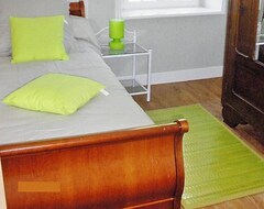Toàn bộ căn nhà/căn hộ Vacation Home Opetit Bonheur In Langlerial - 3 Persons, 2 Bedrooms (Chapdes-Beaufort, Pháp)