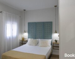 Koko talo/asunto Beautiful Blue Triana Apartment (Sevilla, Espanja)